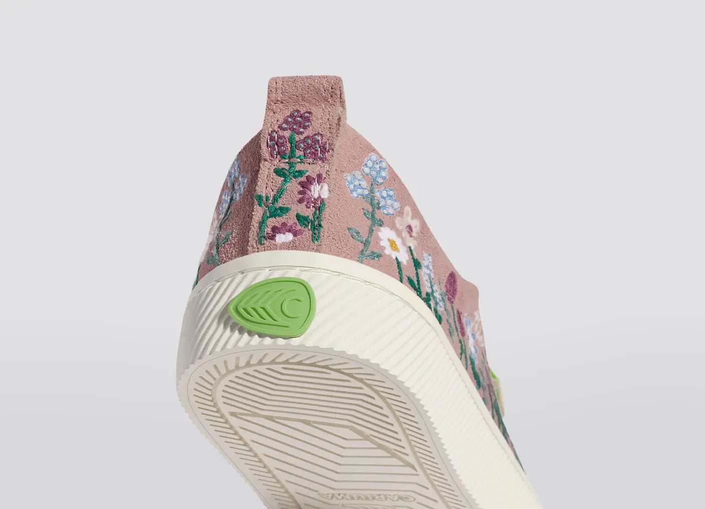 OCA Low Rose Suede Embroidered Flowers Sneaker Women