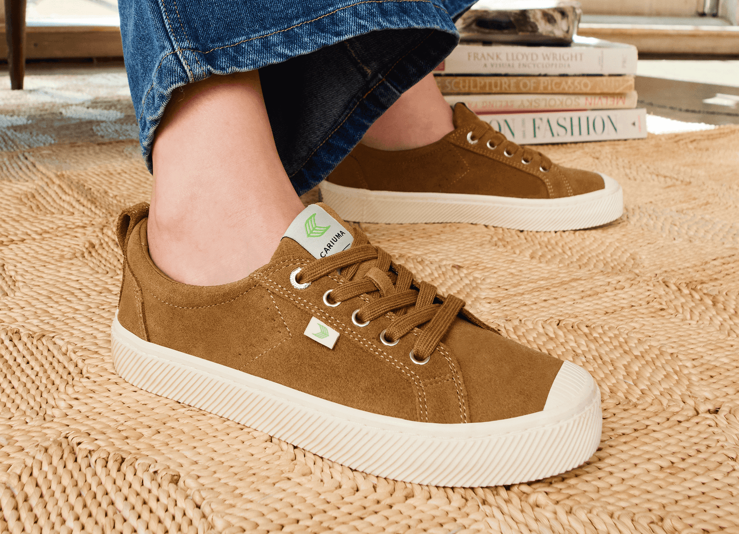 OCA Low ブラックスエード スニーカー ウィメンズ